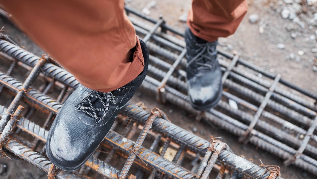 Safeguru Blog | A Guide To Safety Footwear Standards And Ratings